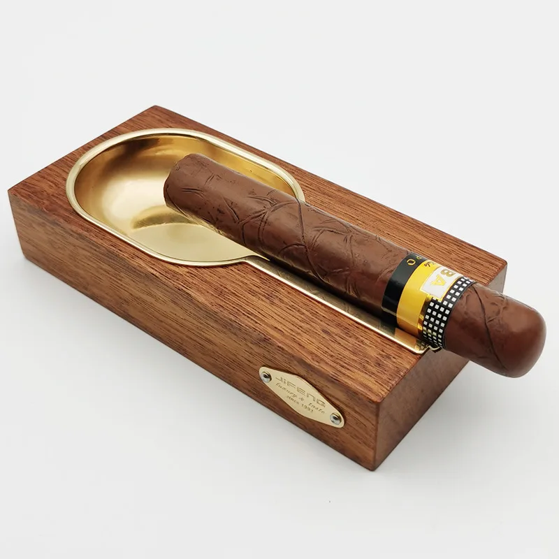 Stogie.lt - Medinė peleninė - cigaro laikiklis