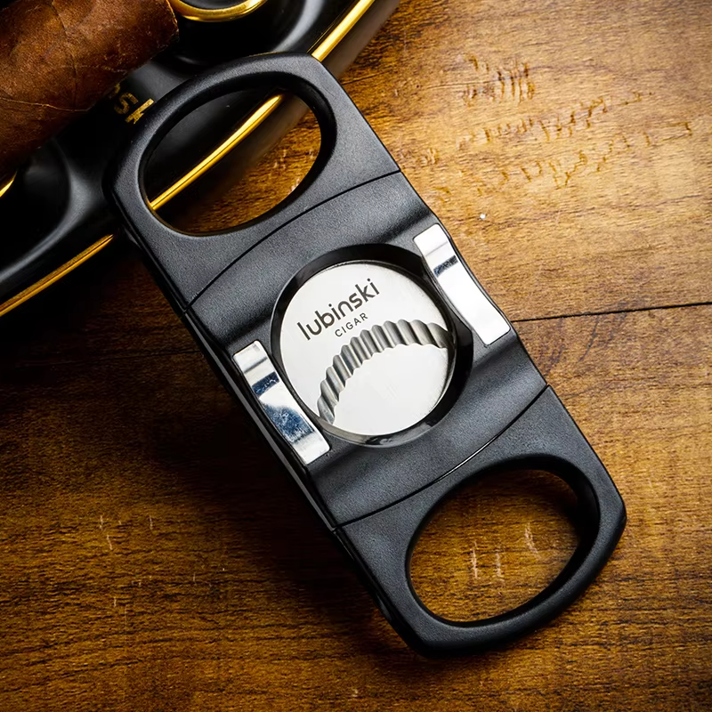 Cigarų aksesuarų rinkinys vėjo neperpučiamas žiebtuvėlis, aštrus pjaustytuvas, keraminė peleninė