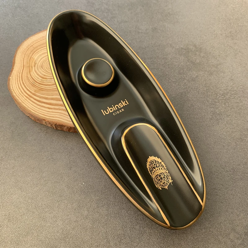 Keraminė peleninė cigarams - juoda